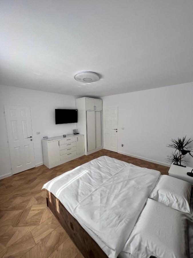 Ancodirect Apartments Rădăuţi エクステリア 写真