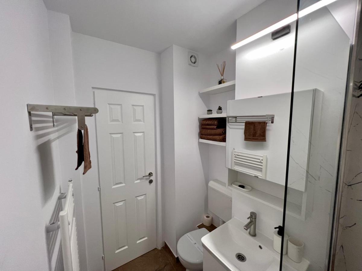 Ancodirect Apartments Rădăuţi エクステリア 写真